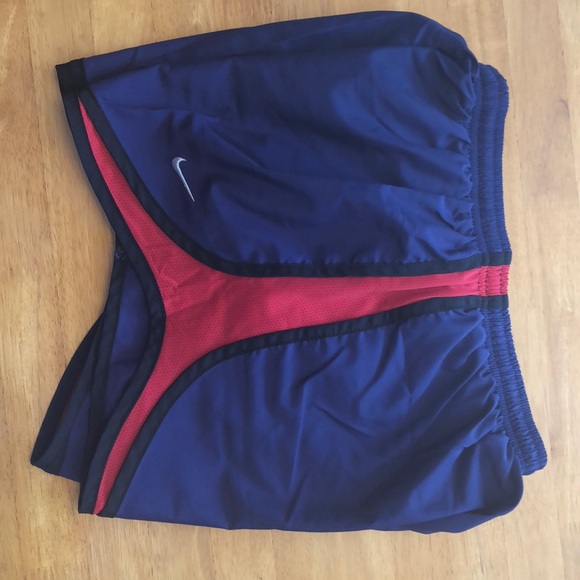 Nike athletic shorts - Picture 4 of 5